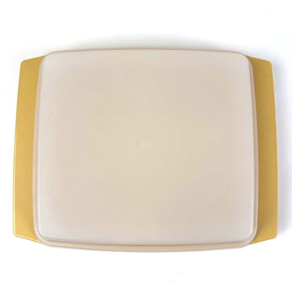 Tupperware VTG Deviled Egg Carrier Harvest Gold Tray & Lid ONLY 723-2 & 722-1